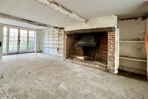 Photo 11- click for photo gallery